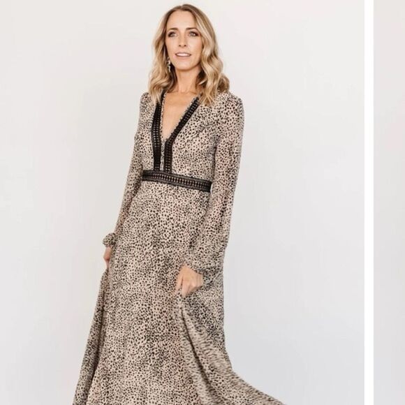 Baltic Born | Flowy Elegant Cha Cha Print Maxi Dress in Taupe | M NWT - Picture 5 of 7